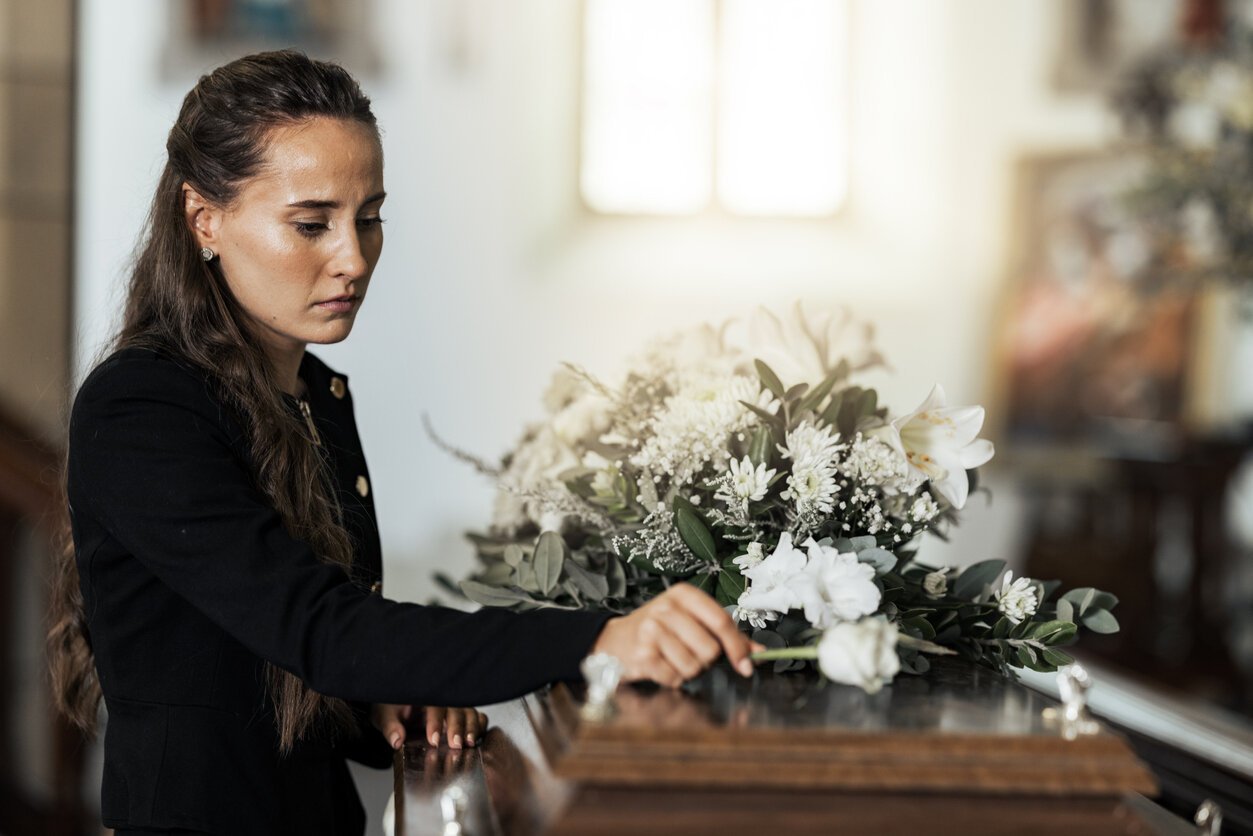 Deuil : Découvrez nos conseils essentiels pour surmonter la perte Deuil : quels conseils pour surmonter la perte d'un conjoint ?