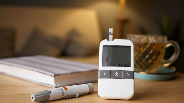 Diabète : l’autosurveillance de la glycémie et/ou du glucose interstitiel, un élément clé.