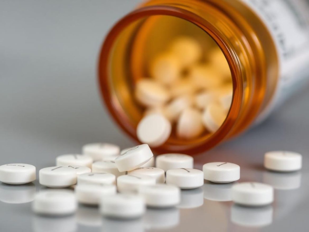 Initiation de traitement réservé aux patients ayant un épisode dépressif du trouble bipolaire.